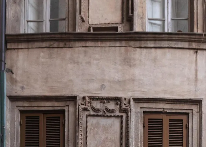Apartment Modern Pied A Terre Near Piazza Navona *