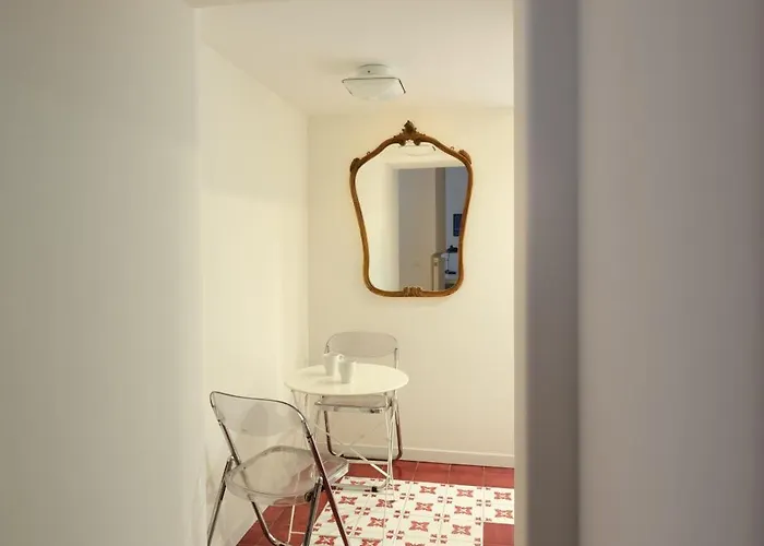 Modern Pied A Terre Near Piazza Navona Rom
