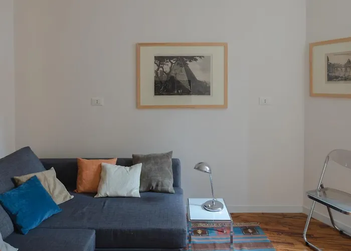 Apartment Modern Pied A Terre Near Piazza Navona