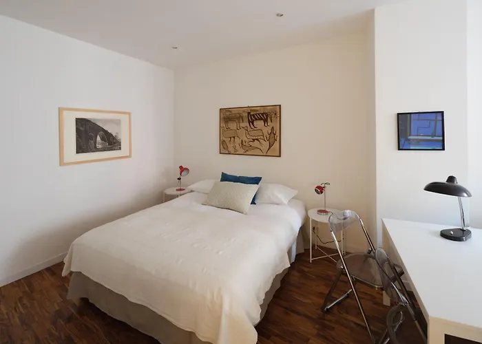 Apartment Modern Pied A Terre Near Piazza Navona